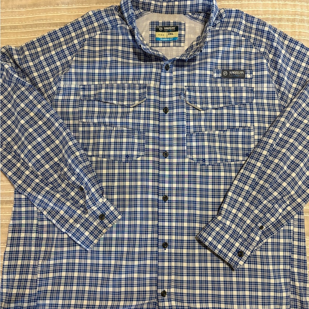 Magellan Outdoors Blue Plaid Casual Button Down Shirt